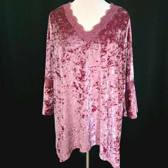 Absolutely Famous Pink Crushed Velvet Lace Trim Bell Sleeve Top Plus Size 2X - Picture 2 of 4